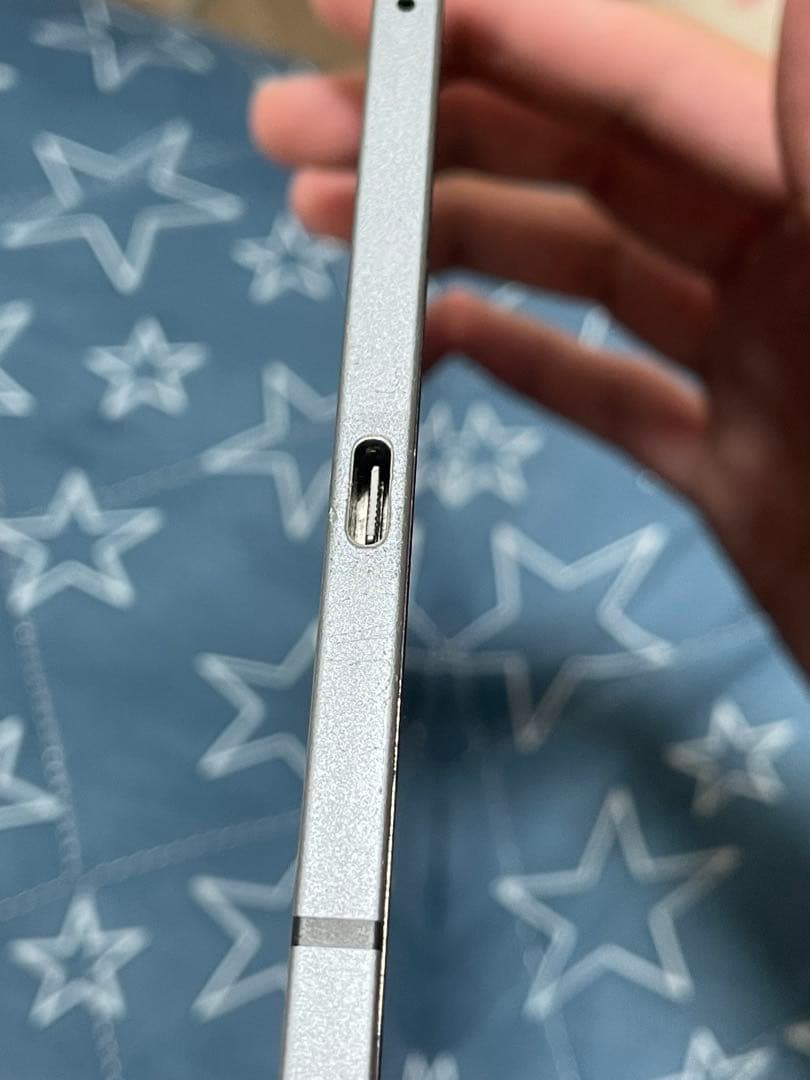 iPad pro 第4世代 12.9 1t au モデル