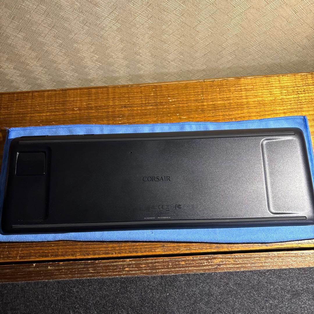 CORSAIR K83 ワイヤレス　エンターテイメント　キーボード　コルセア
