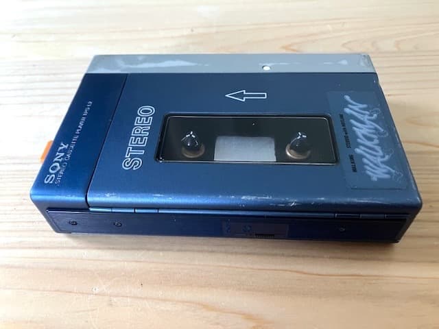 超希少品 高音質 整備済完全動作品 SONY TPS-L2 新品のヘッドホン付き