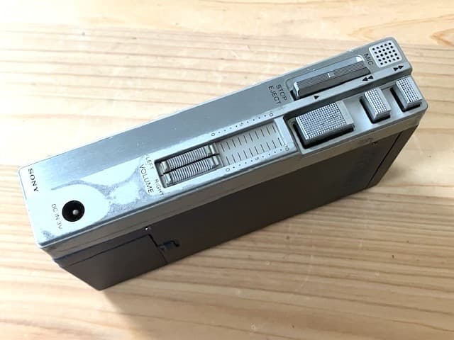 超希少品 高音質 整備済完全動作品 SONY TPS-L2 新品のヘッドホン付き