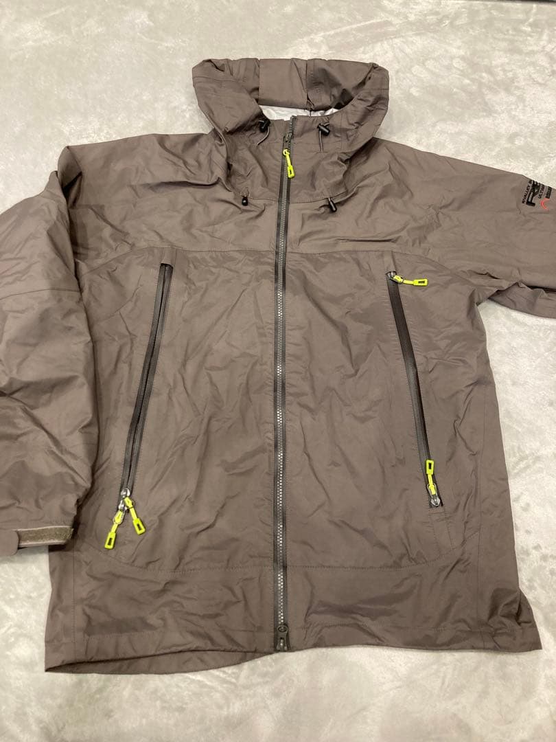 新品同様RBB エクストリームレインスーツⅢ BR-1901B7510上下セット