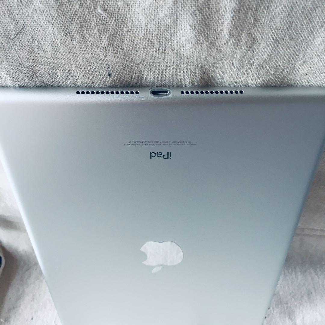 箱付き 美品 iPad 第5世代 32GB A1823 wifi セルラー