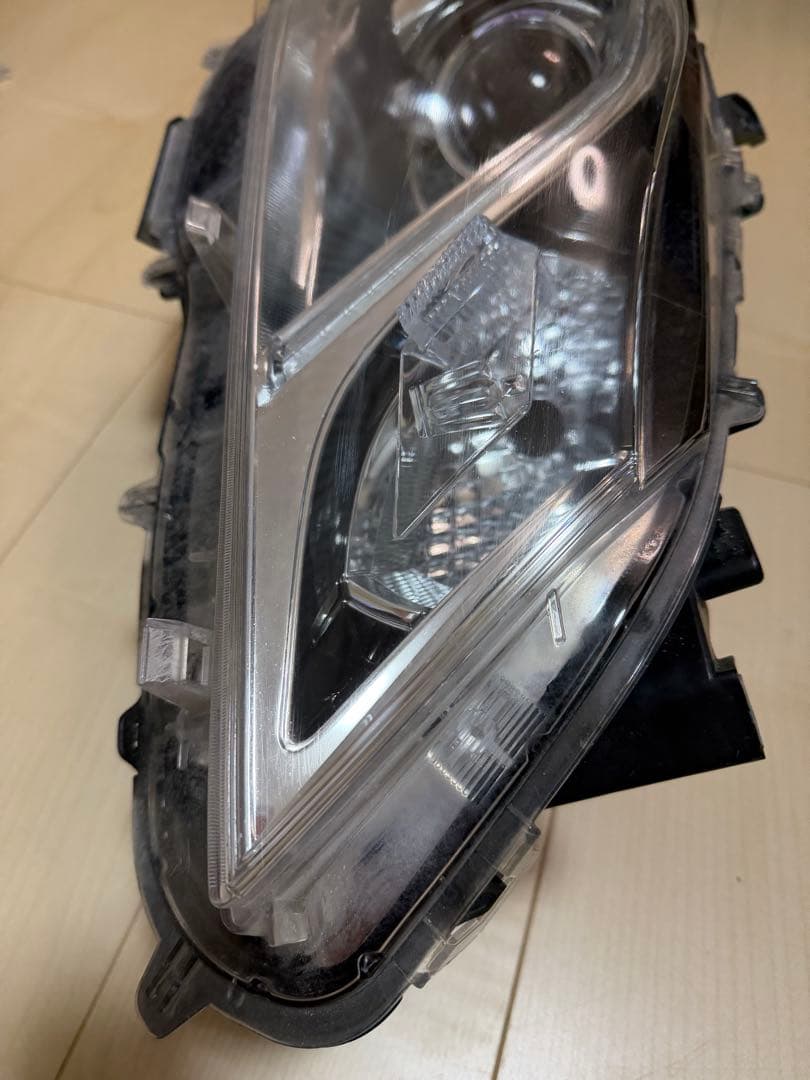 クラウン　右ヘッドライト　HID