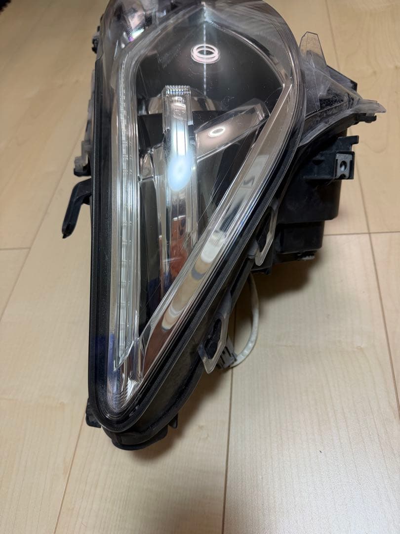 クラウン　右ヘッドライト　HID