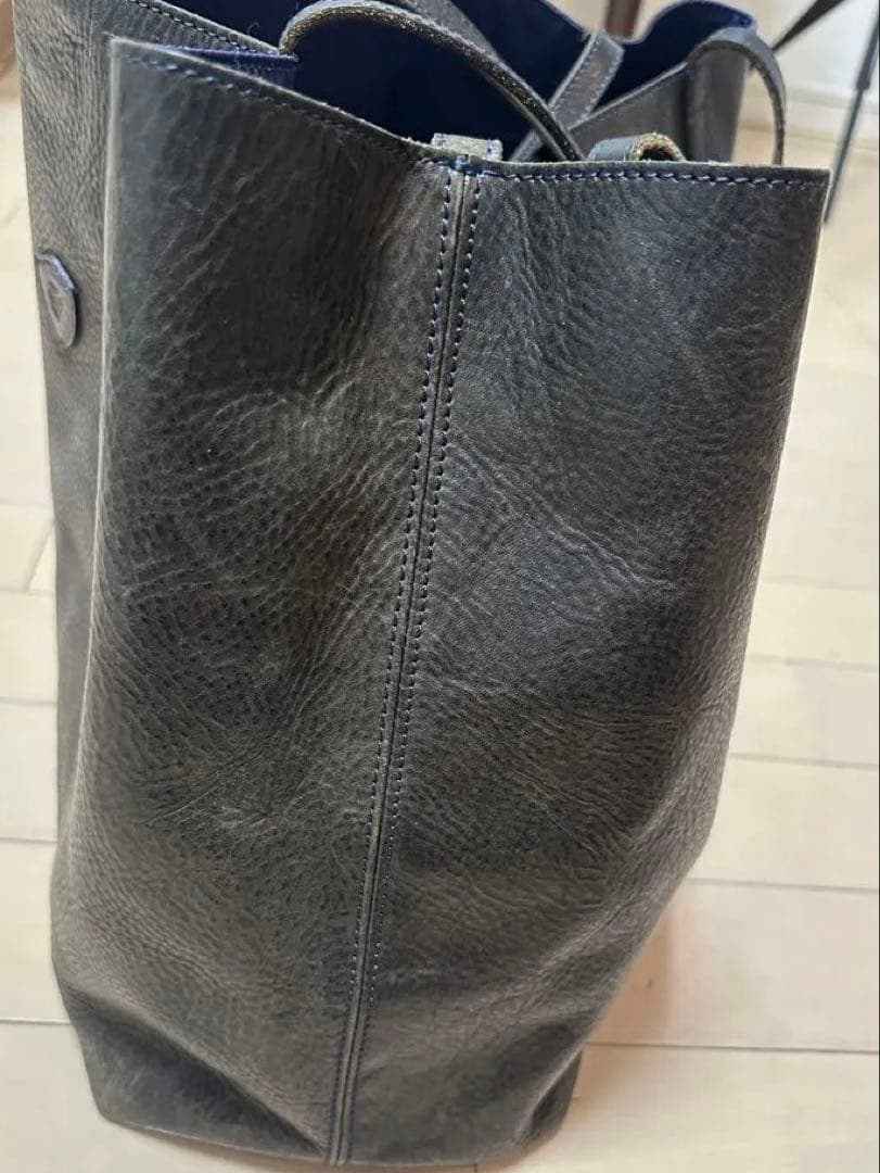 フェリージ　トートバッグ　レザー リバーシブル　Felisi ネイビーステッチ