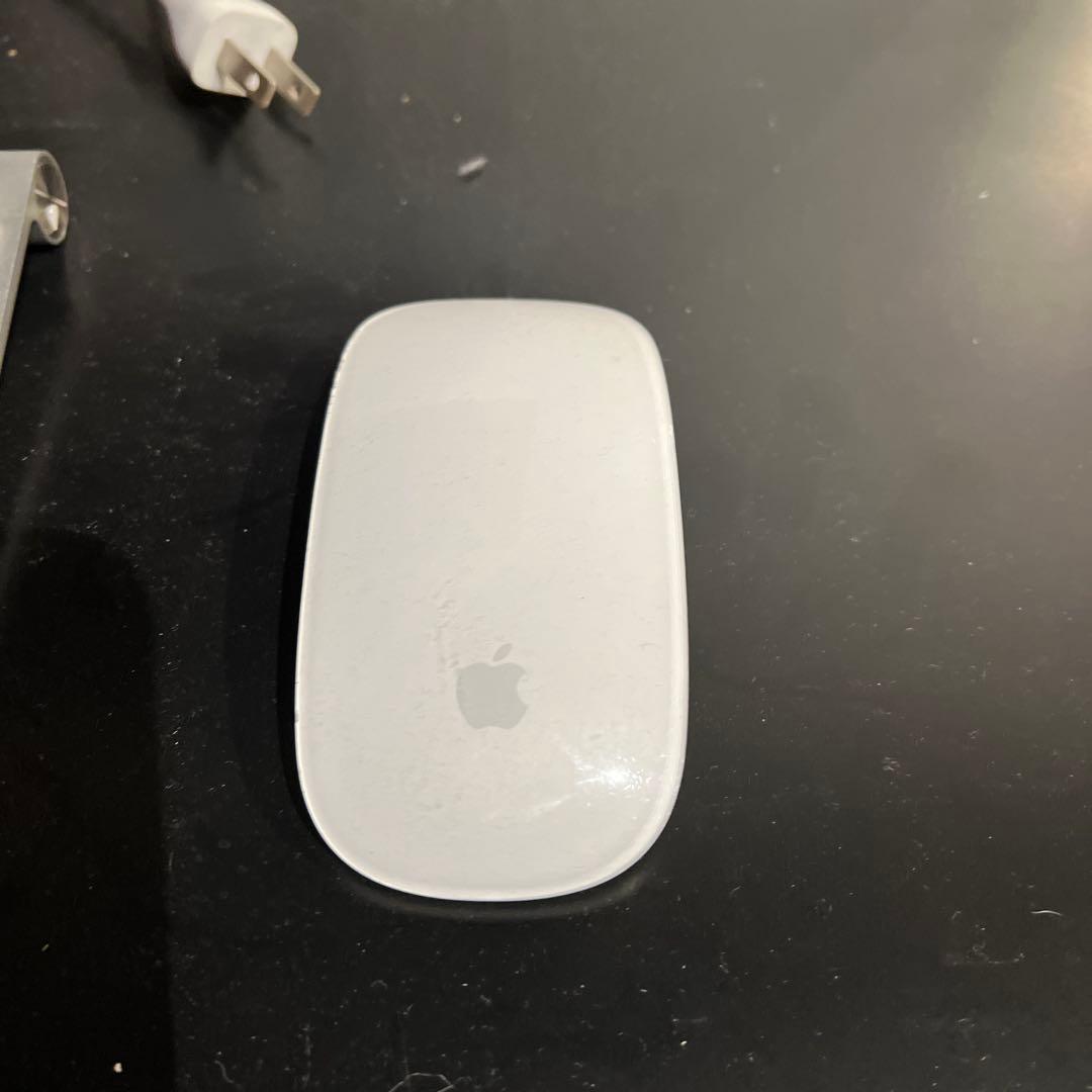 iMac 21.5インチ (2012) ＋ワイヤレスキーボード ＋ マウス