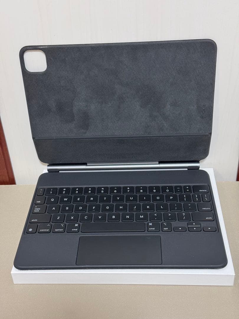 iPad 11インチ Magic Keyboard MXQU2LL/A US配列