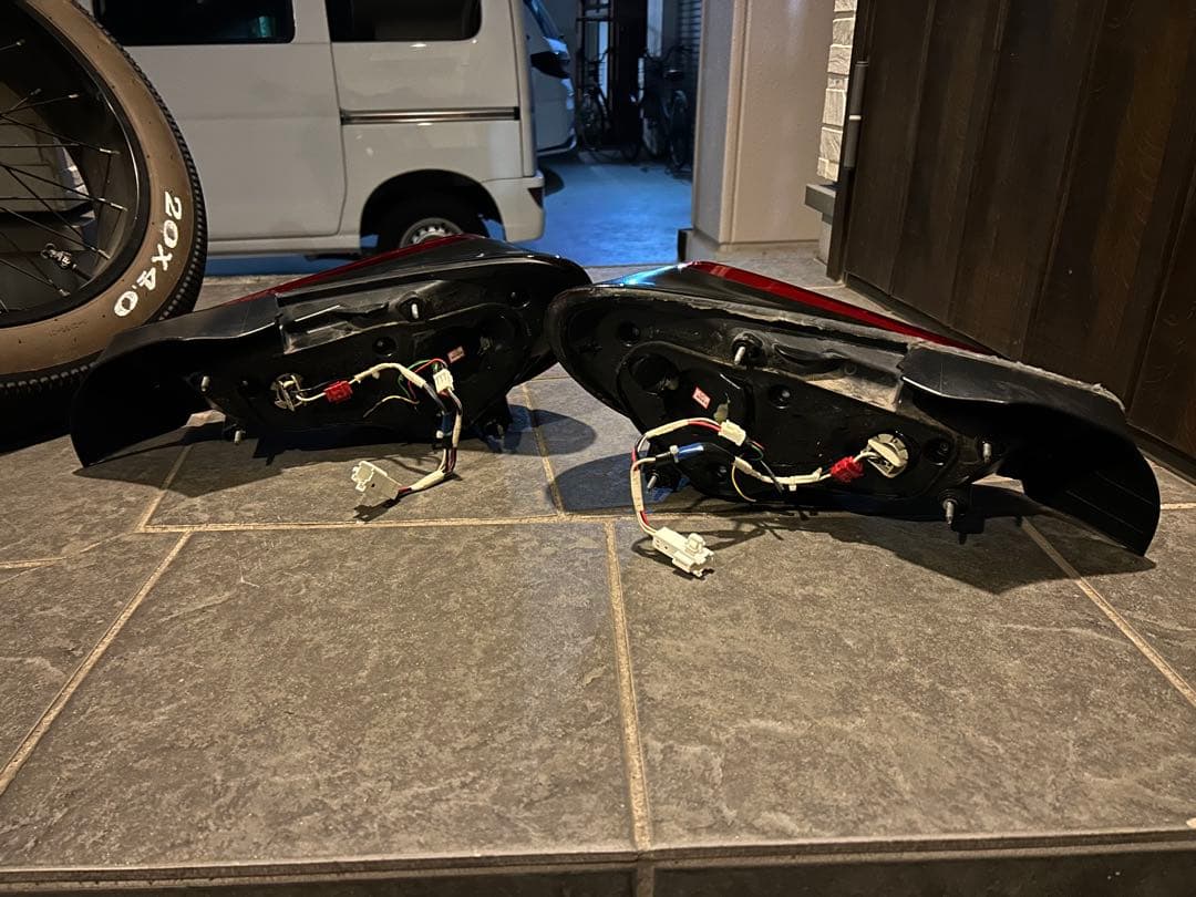 トヨタ 86 / スバル BRZ クリスタルアイ　レッドタイプ