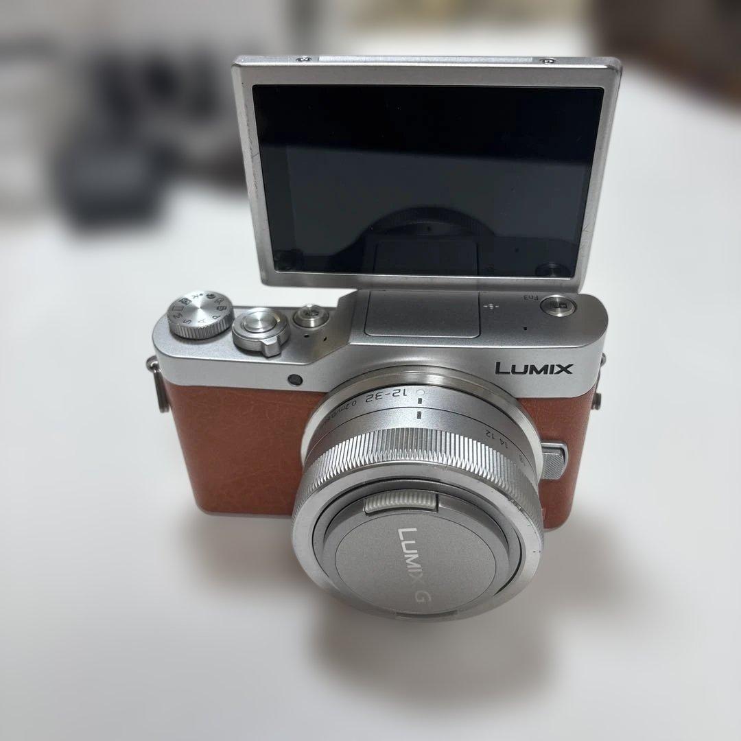 Panasonic LUMIX G DC-GF9Wミラーレスカメラ ダブルレンズ