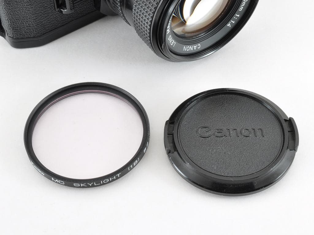 美品 キヤノン AE-1 ブラック NEW FD 50mm f1.4 動作確認済