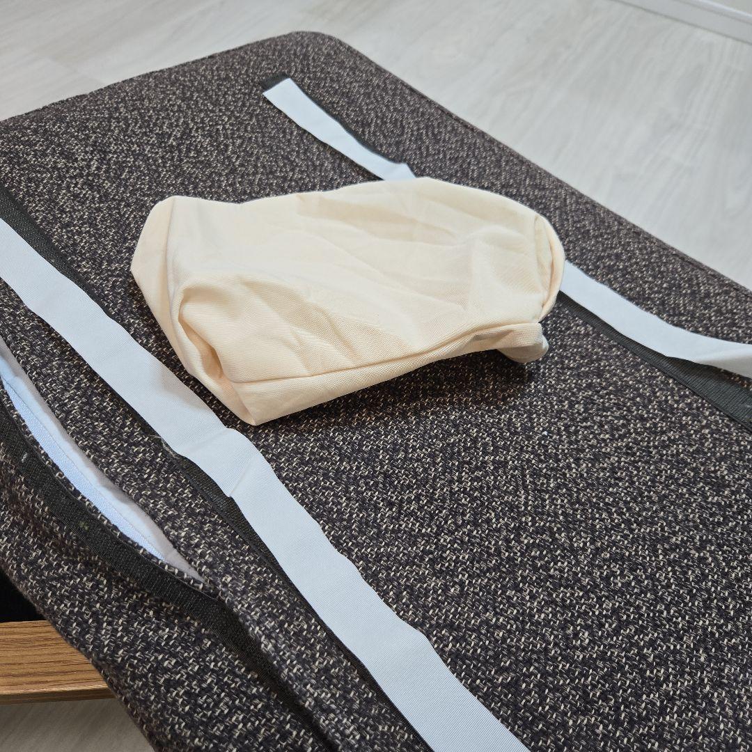 無印良品　オーク材　オットマン　リビングでもダイニングでも使えるベンチ