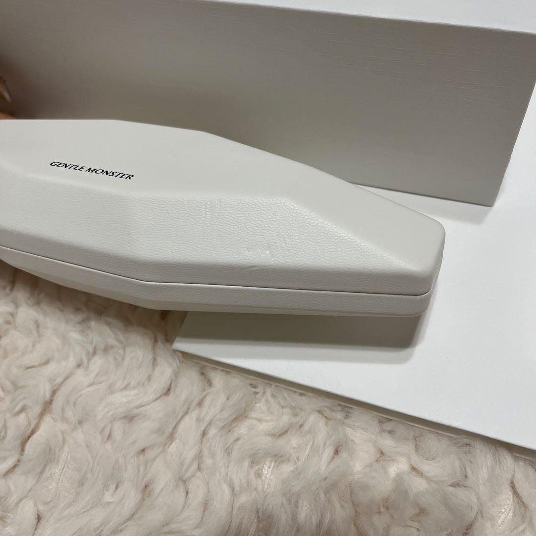 GENTLE MONSTER Carat 02 ジュエリーコレクション 銀座店