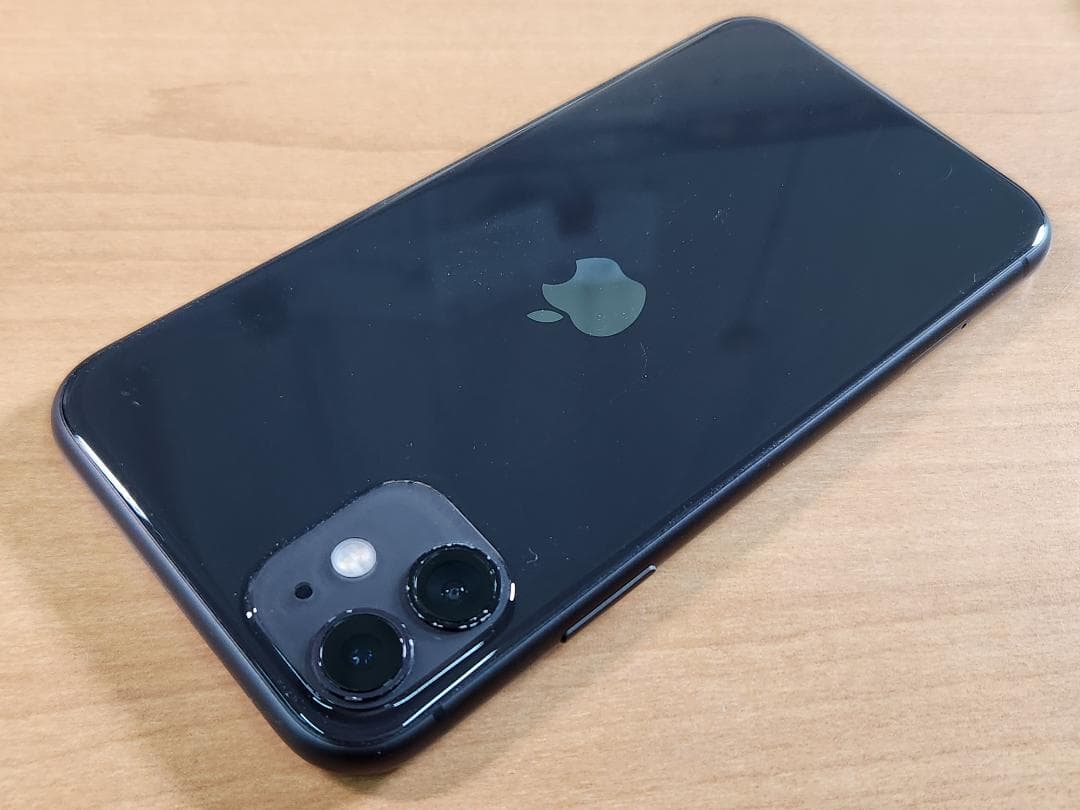 020900B iPhone 11 A2221 64GB 最大容量82%