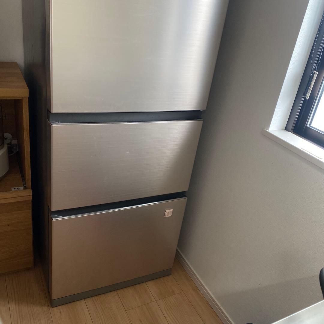 【破格・３月限定】HITACHI 3ドア冷凍庫 シルバー375リットル