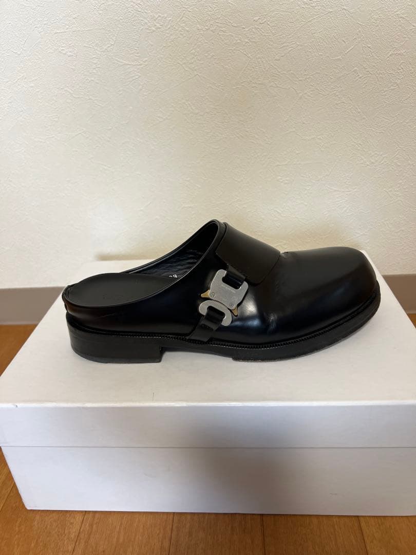 alyx ローファー　黒 金属バックル