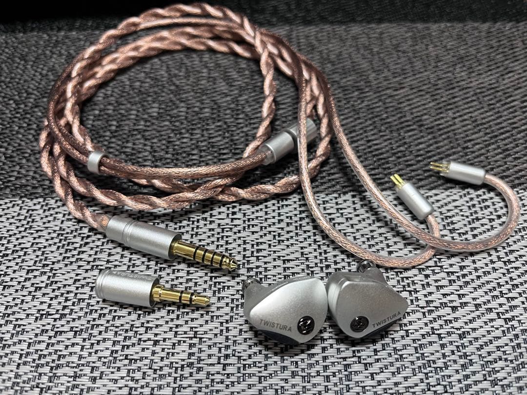 【値下げ中】TWISTURA WOODNOTE イヤフォン