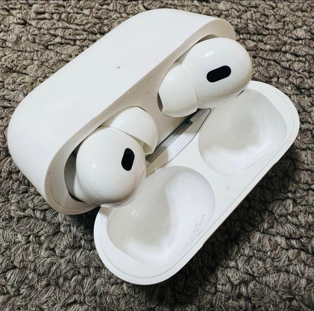 AirPods pro 第2世代　ライトニングタイプ
