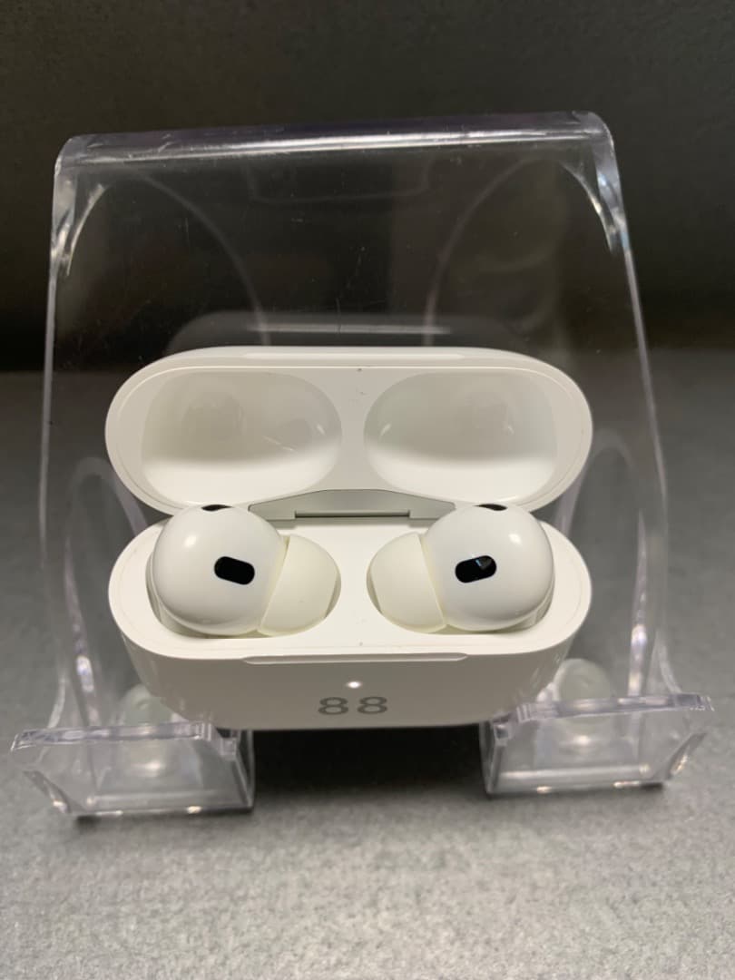 刻印あり中古 AirPods Pro 第2世代 Lightning充電口