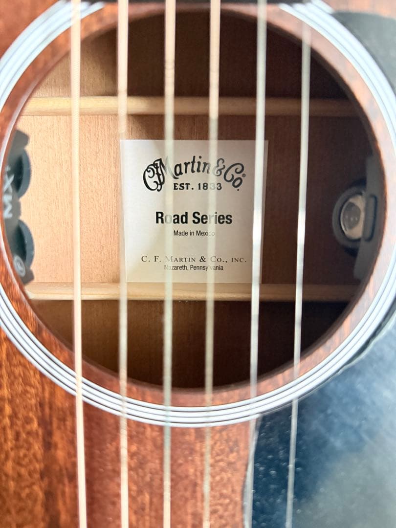 【美品】Martin 000-10E 中古 アコギ 付属品あり