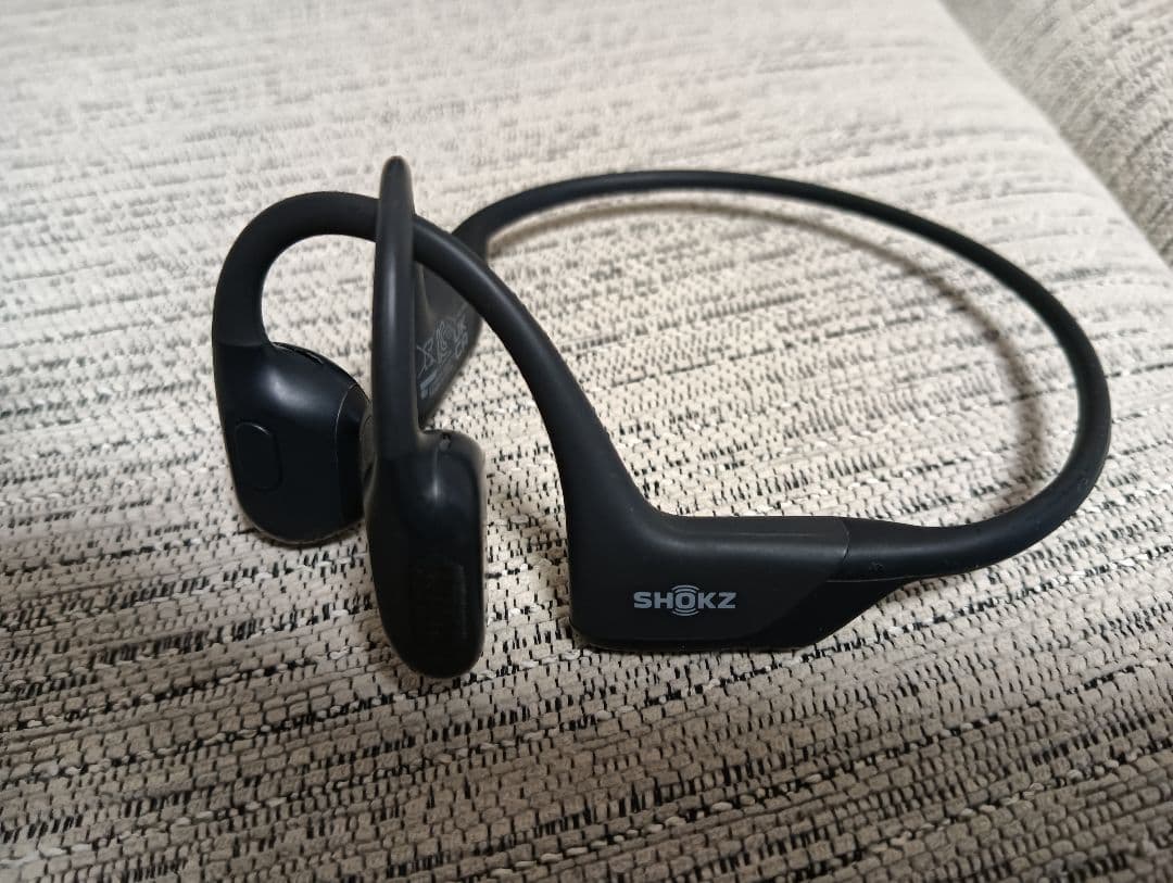 SHOKZ OPENRUN PRO Mini S811 箱、充電ケーブル付き