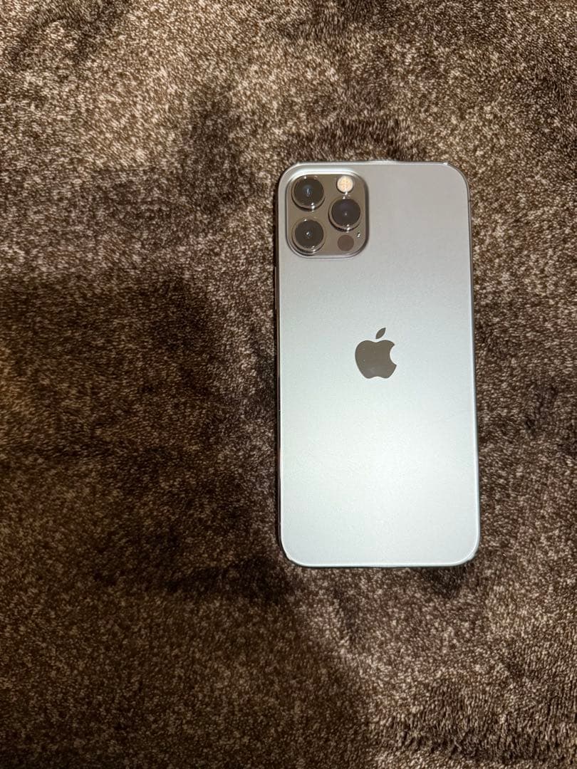 Apple iPhone 12 Pro ブラック本体