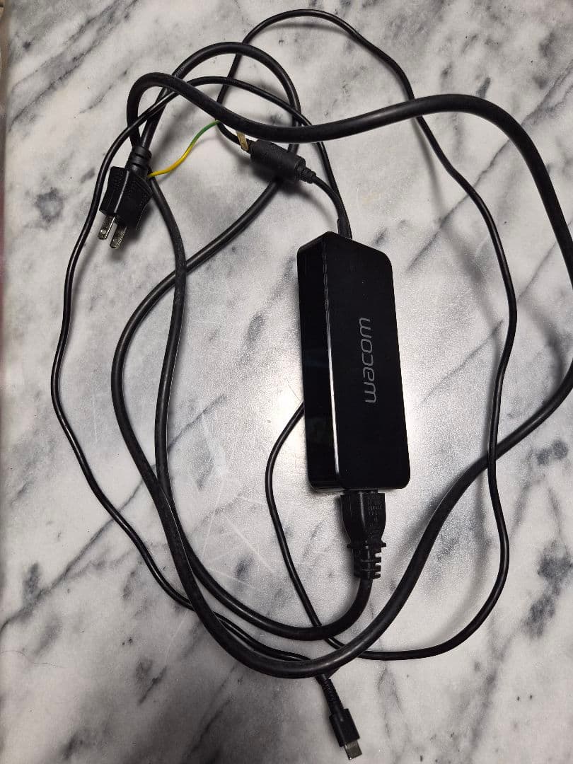 Wacom MobileStudio Pro 16 本体