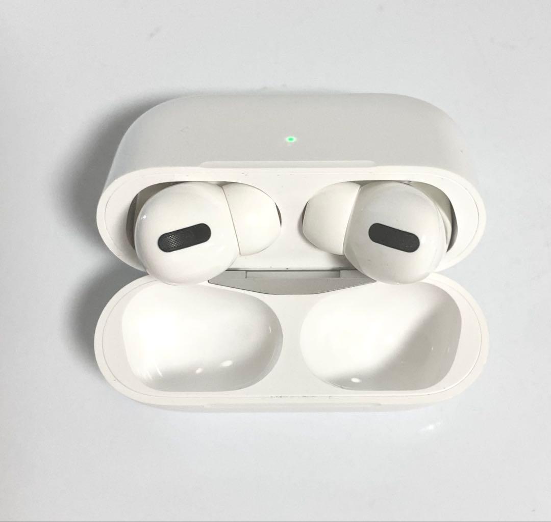 【美品】AirPods Pro 本体 充電ケース付き