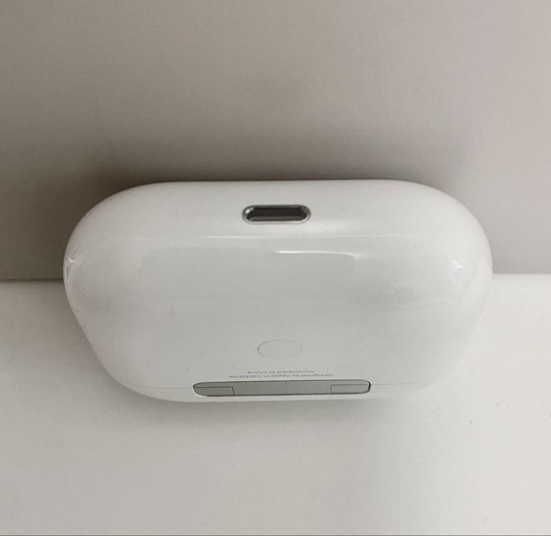 【美品】AirPods Pro 本体 充電ケース付き