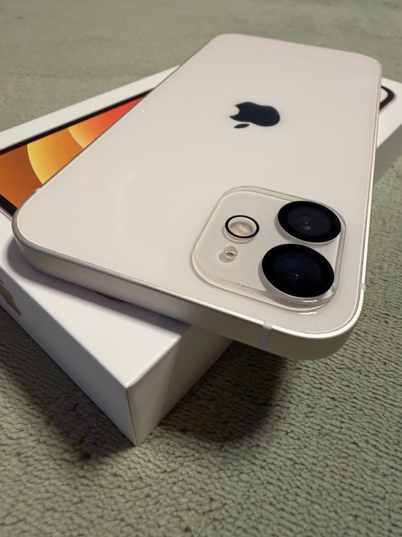 スマートフォン本体 Apple iPhone 12 64GB