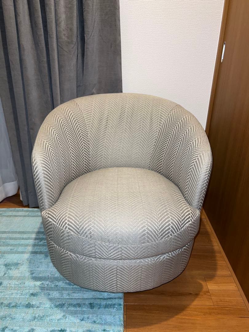 25万 ドバイ購入 パーソナル 回転式 ソファ 1P ジャガード