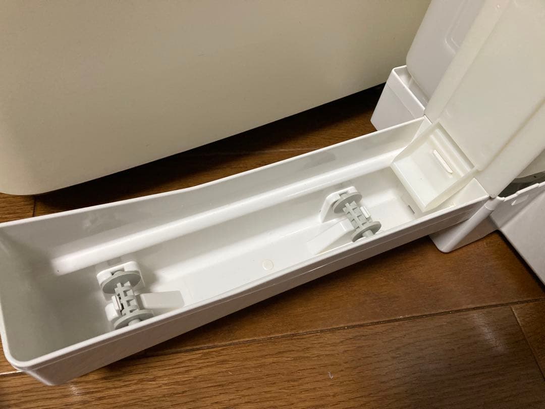 シャープ 加湿空気清浄機　プラズマクラスター KI-NP100-W 焼けあり