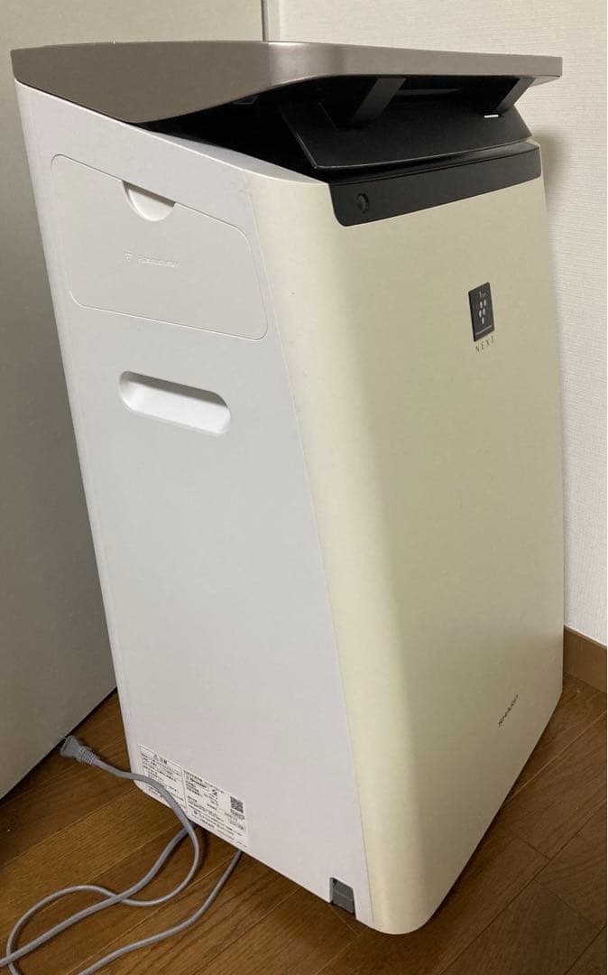 シャープ 加湿空気清浄機　プラズマクラスター KI-NP100-W 焼けあり