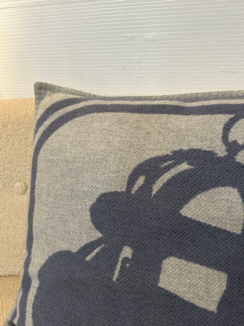 L*7様 ⭐️【全国送料無料】定価13万　HERMES エルメス　クッション　ピ