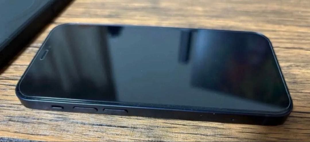 美品！iPhone 12miniブラック SIMフリー MagSafeケース付き