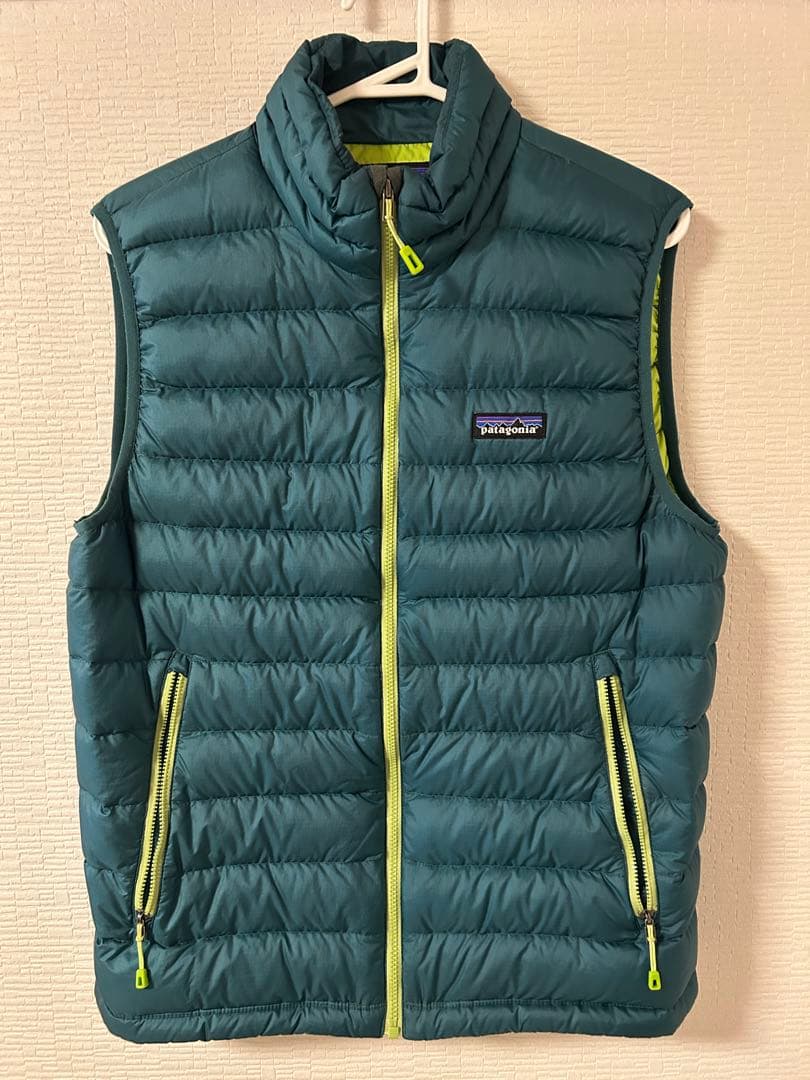 【美品】patagonia ダウンベスト Sサイズ ダークグリーン