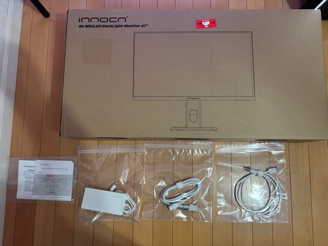 INNOCN 27M2V Lite 27インチ　miniLED 4K