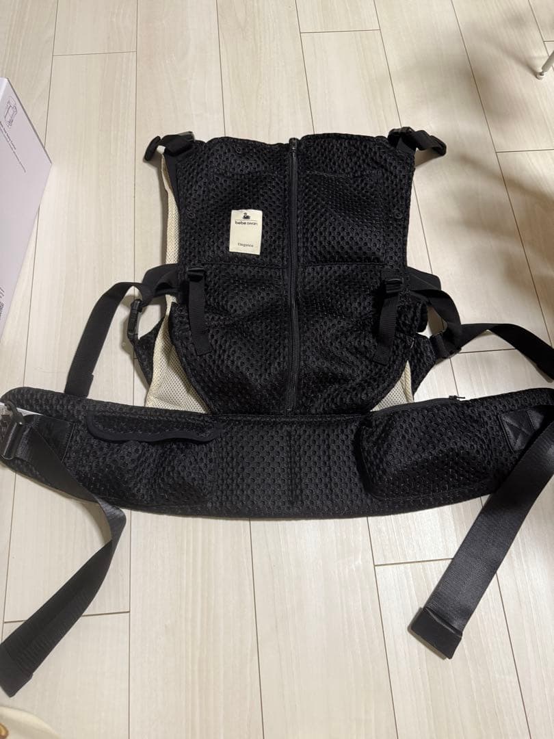 bebe swan ベベスワン　抱っこ紐 黒 よだれかけセット