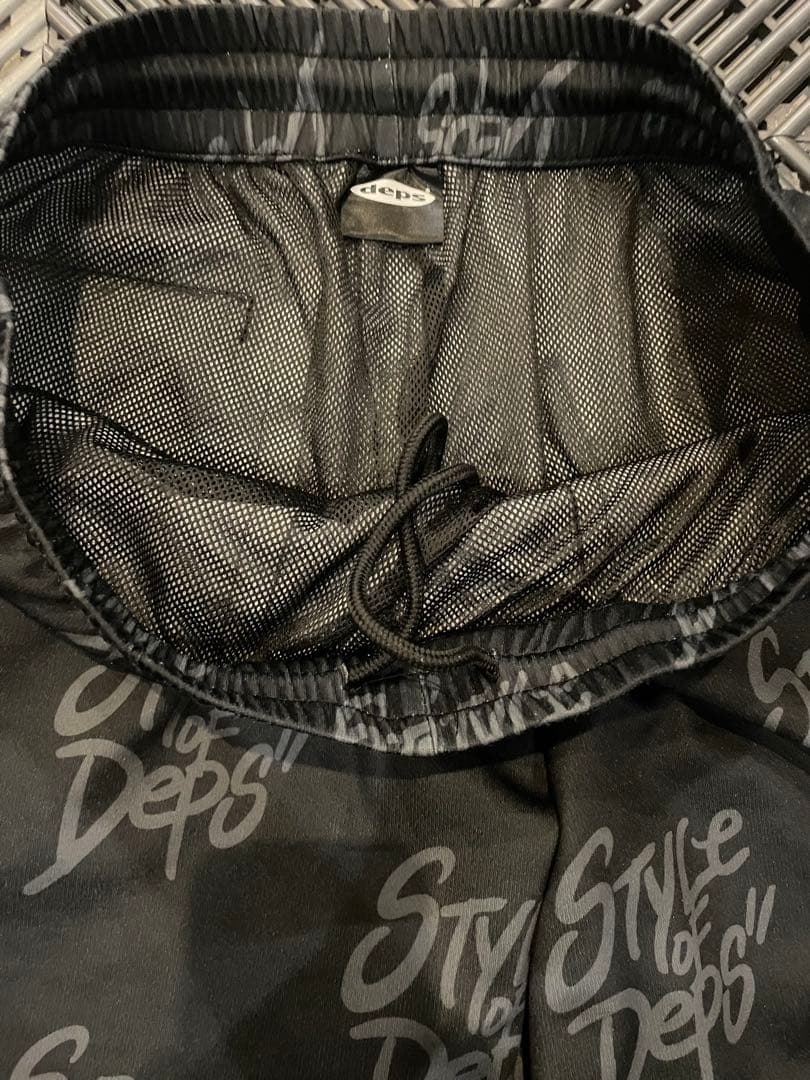 希少！美品！M！depsデプス ドライメッシュ ショーツ UV 総柄デザイン