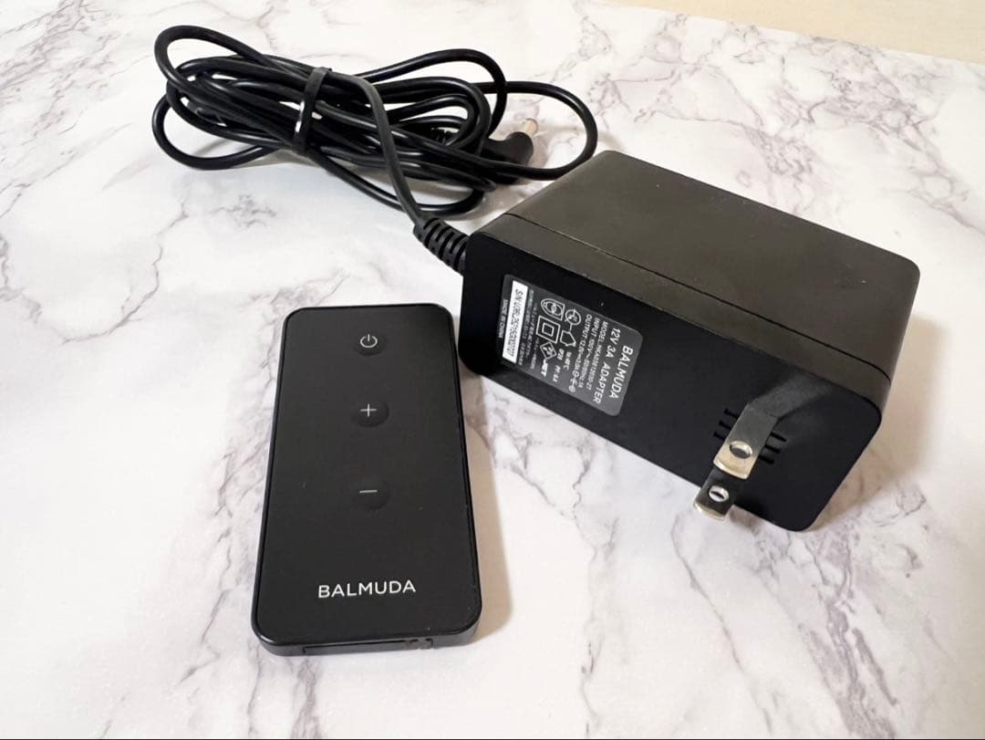 極美品2021年製BALMUDA サーキュレーター EGF-3300-WK