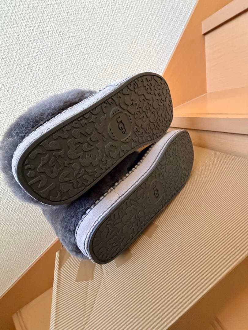 新品未使用 UGG australia ムートンブーツ KESTREL 25