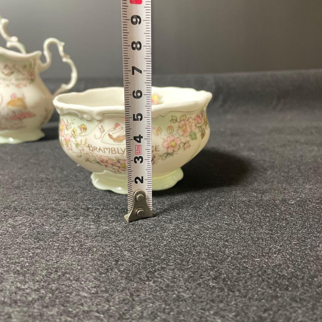 美品【4点セット】 ロイヤルドルトン ブランベリー ヘッジ　ティーセット