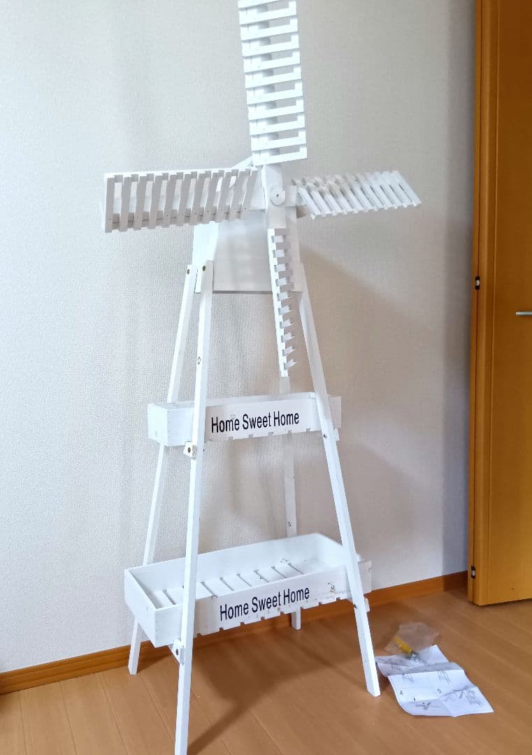 ☆新品　白色　1個　風車　プランターラック 　ガーデニング　鉢台　植物