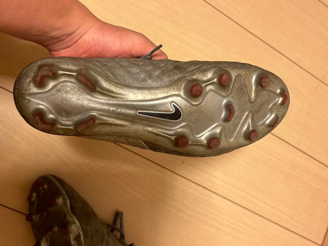 ティエンポレジェンド 8 PRO FG AT6133- 906 天然芝用