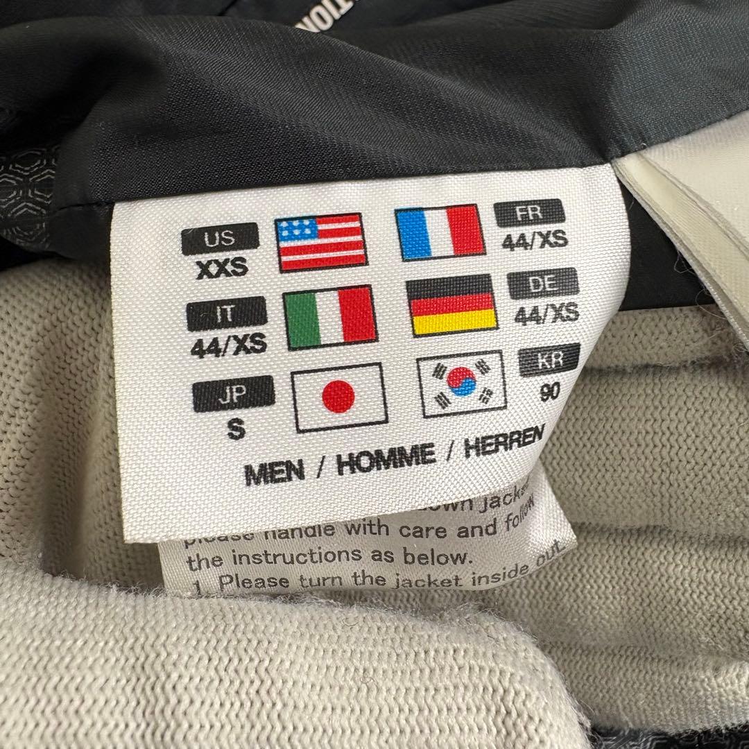 水沢ダウン　DESCENTE デサント オルテライン　マウンテニア　ダウンS 黒