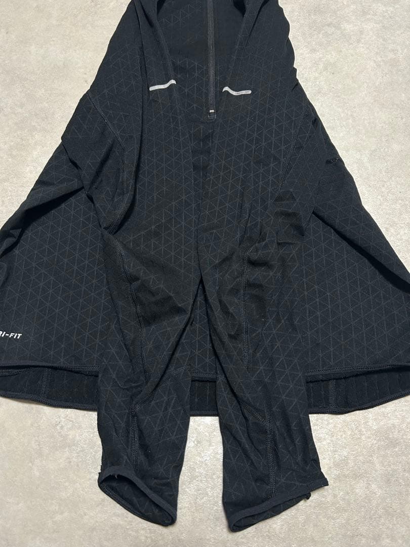 希少 ナイキランニング 幾何学模様 リフレクターロゴ ハーフジップ ジャケット