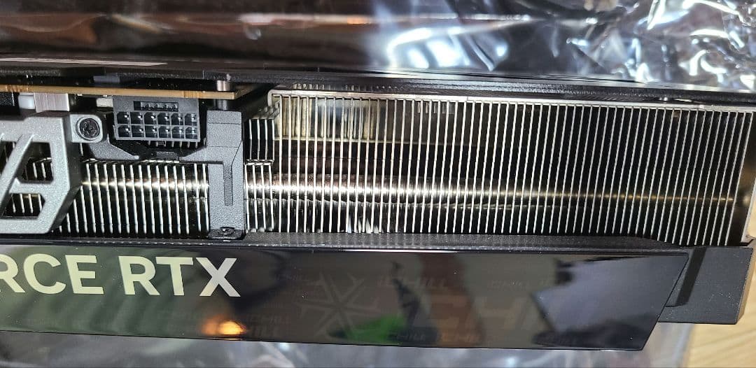 iChill GeForce RTX 4090 X3 24GB　グラボ