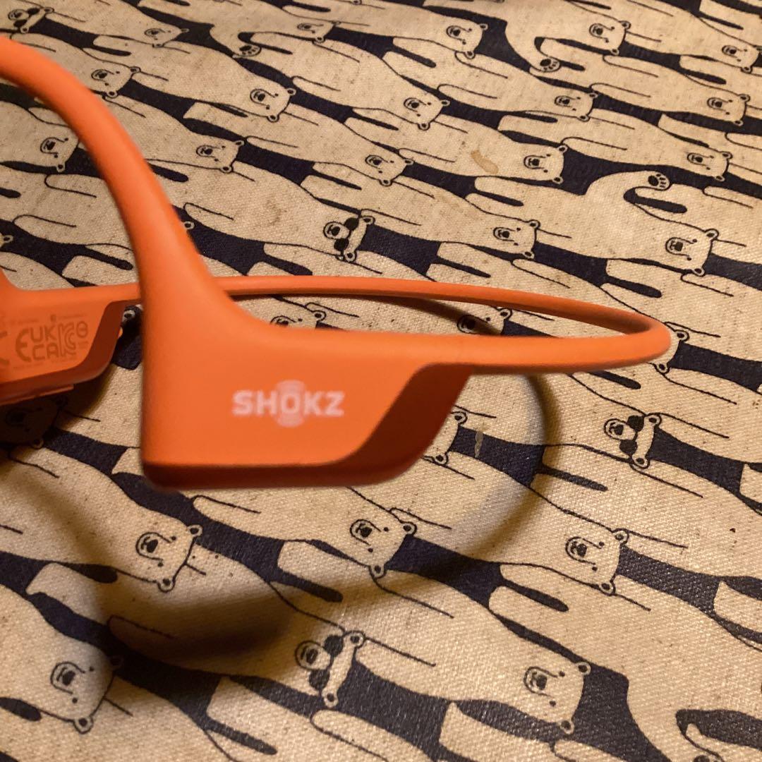SHOKZ 骨伝導イヤホン オレンジ