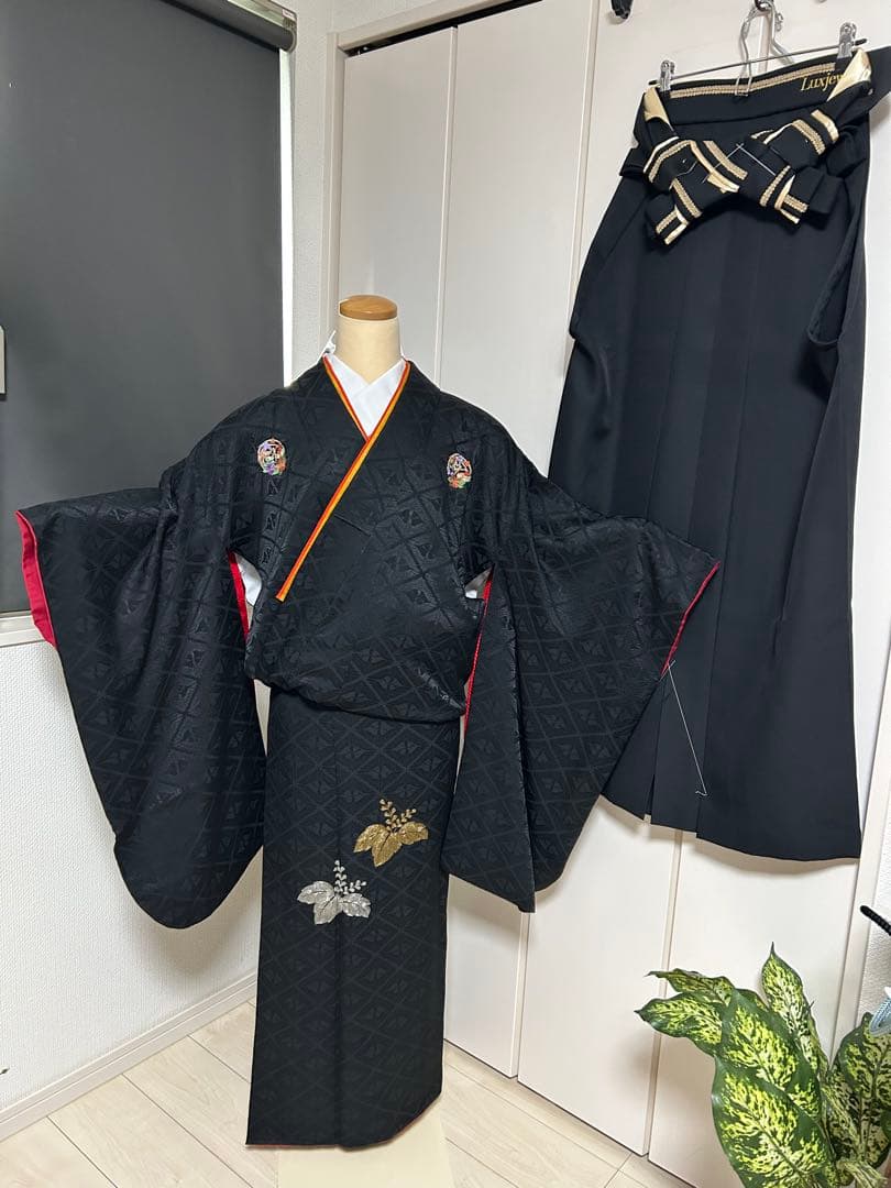 黒の二尺袖振袖レースの付いた袴2点セット トールサイズluxjewel ブランド