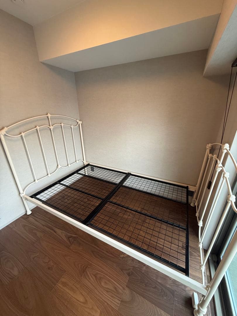 ローラアシュレイ フィービー セミダブルベッドフレーム