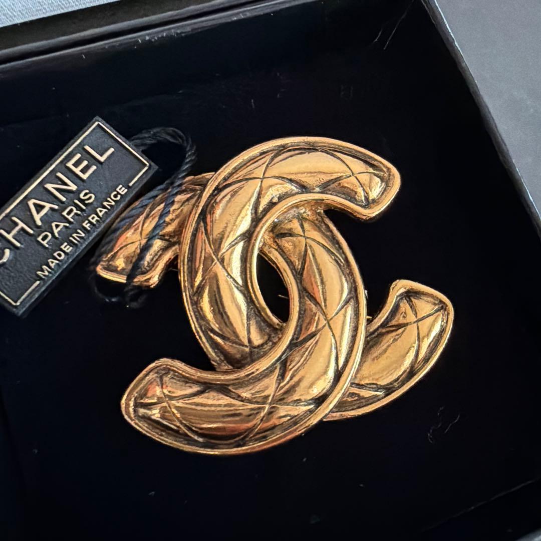 CHANEL ビンテージ　ブローチ